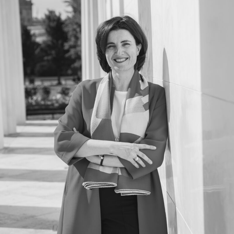 Anita Paic, Leitung B2B Management & Vienna Convention Bureau blickt in die Kamera