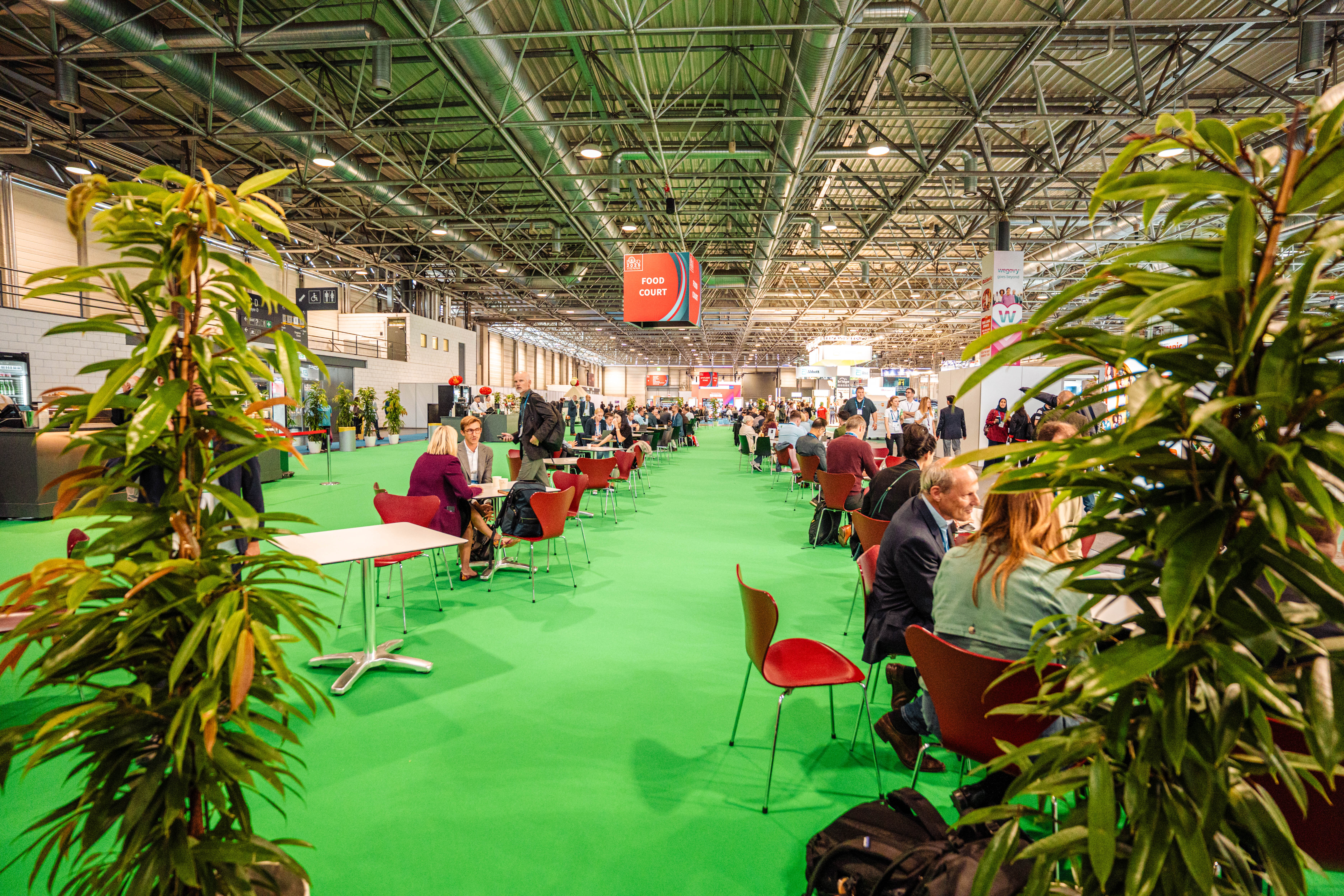 Foodcourt bei VIECON
