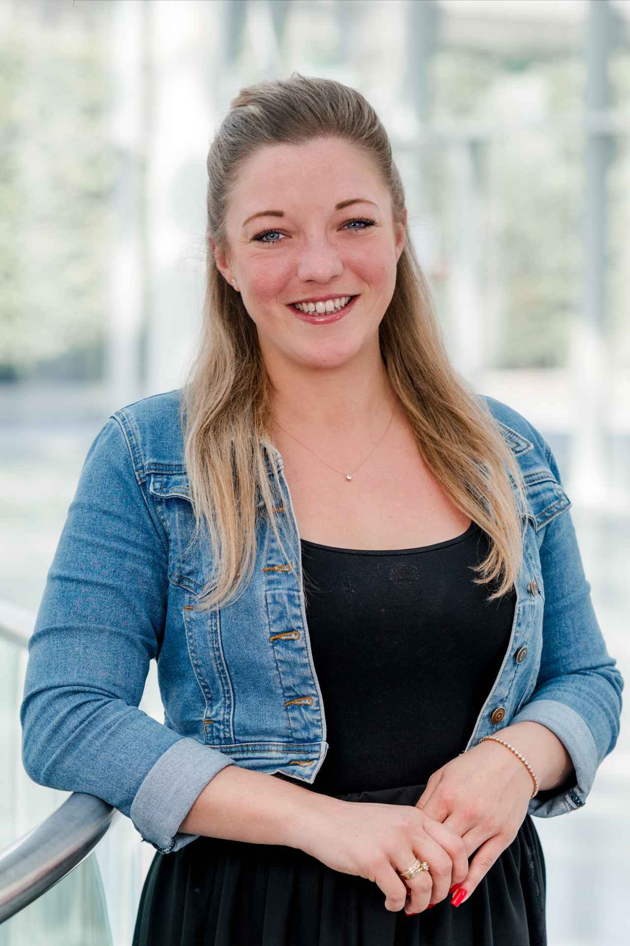 Vivien Kajic Receptionist 